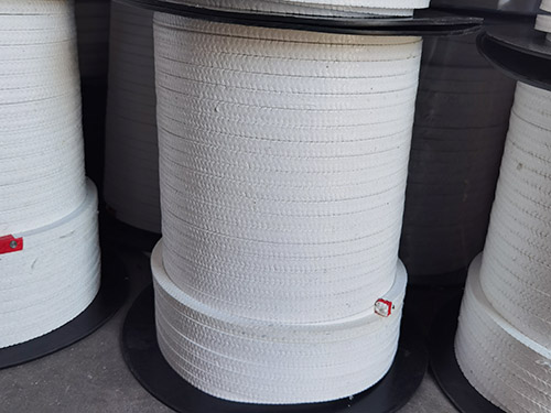 無(wú)油白四氟盤根廠家